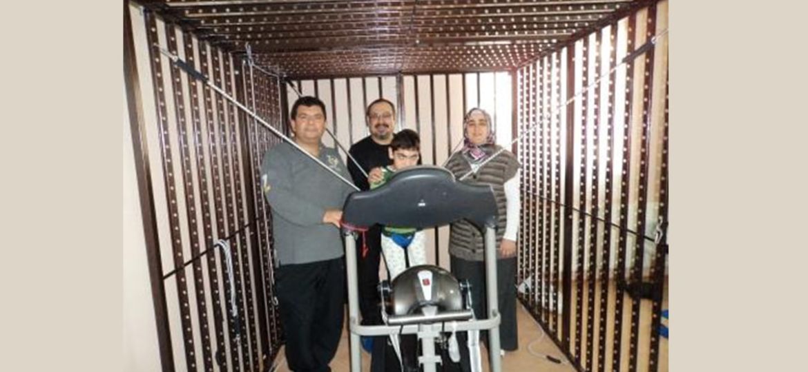 Uzay Terapi hayata Bağlıyor